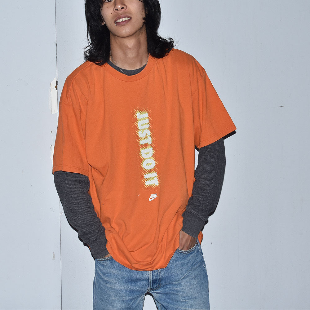 Y2K NIKE "JUST DO IT" Tシャツ 250511