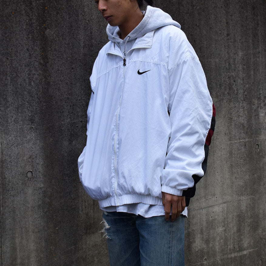 90’s NIKE バックロゴ ナイロン トラックジャケット 250324