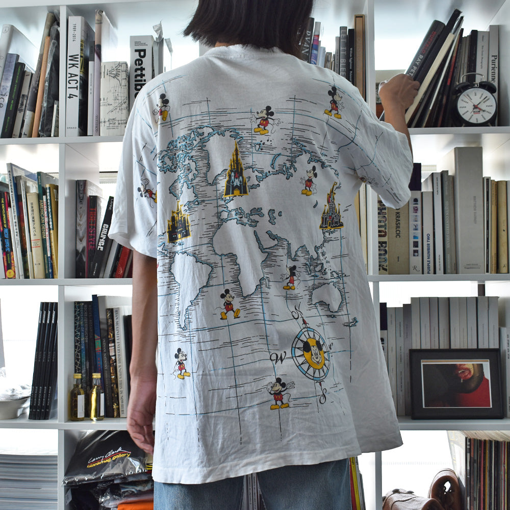 90’s Disney AOP! ”Disneyland MAP” キャラクター Tシャツ 250616
