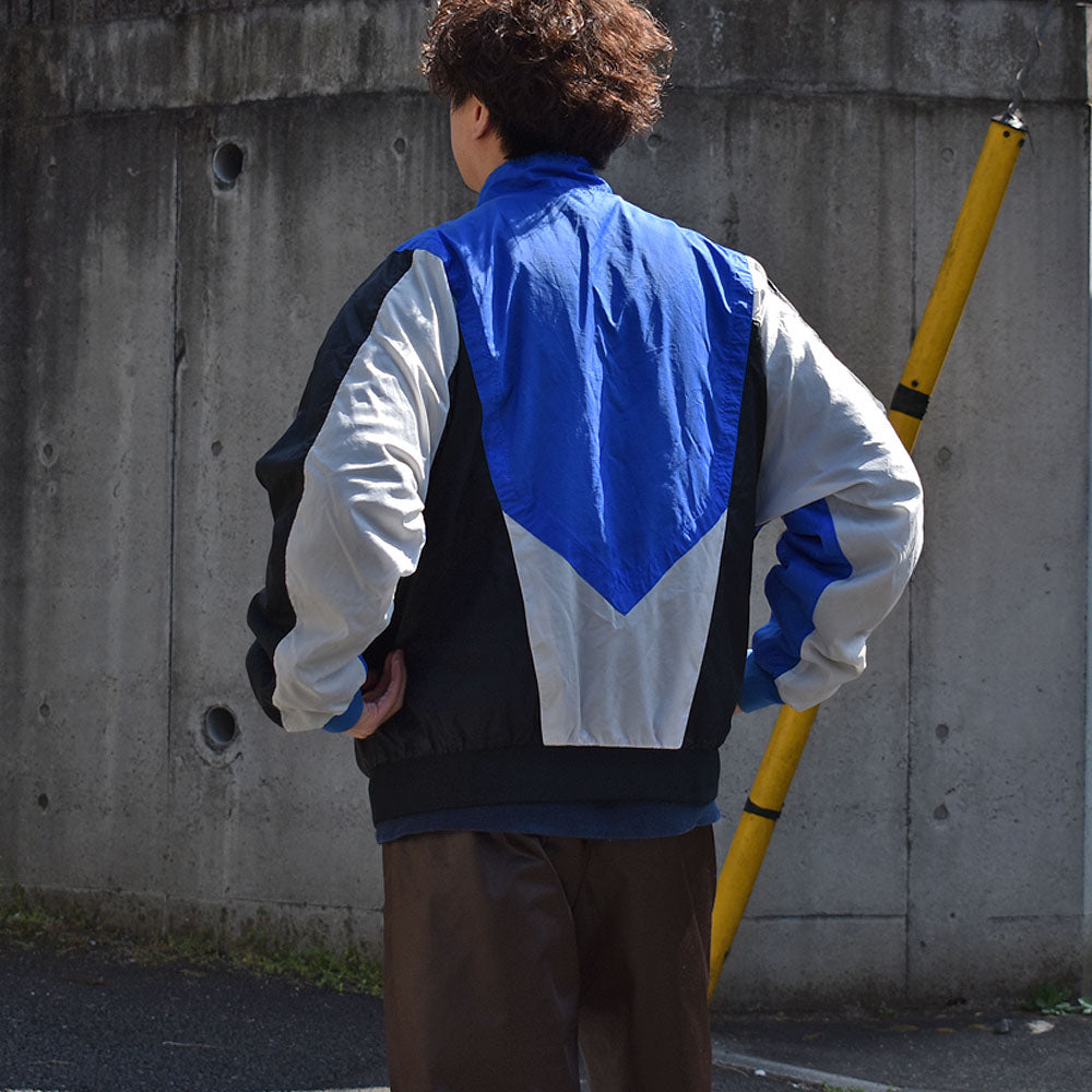 80's NIKE/ナイキ 銀タグ 刺繍ロゴ ナイロンジャケット 230316