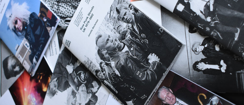 【LABORATORY®前田のブログ #60】マンチェスターの濡れた石畳