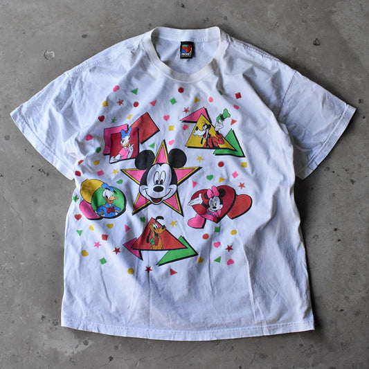 90’s Disney ”MICKEY & FRIENDS” キャラ Tシャツ USA製 240511