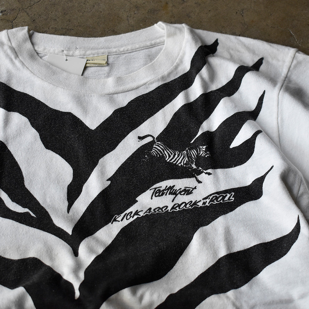 90's Ted Nugent “Kiss My Ass” ゼブラ柄 ロック Tシャツ 250725H