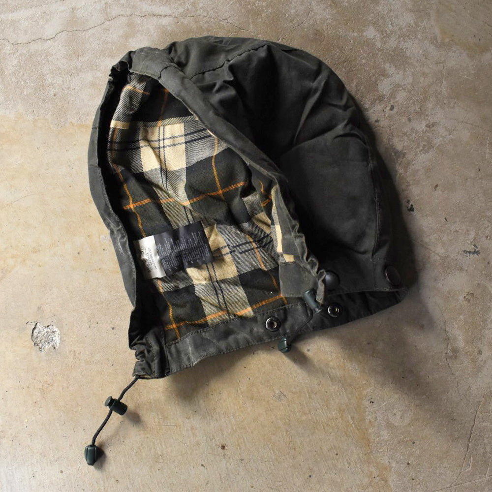 Barbour “BORDER” オイルドジャケット フード付き 251209H