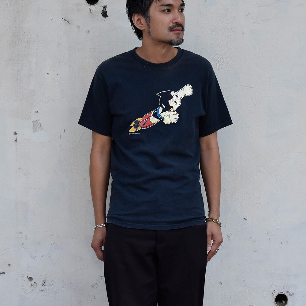 Y2K 鉄腕アトム “Tezuka The Marvel of Manga” 手塚治虫展 Tシャツ 250802H