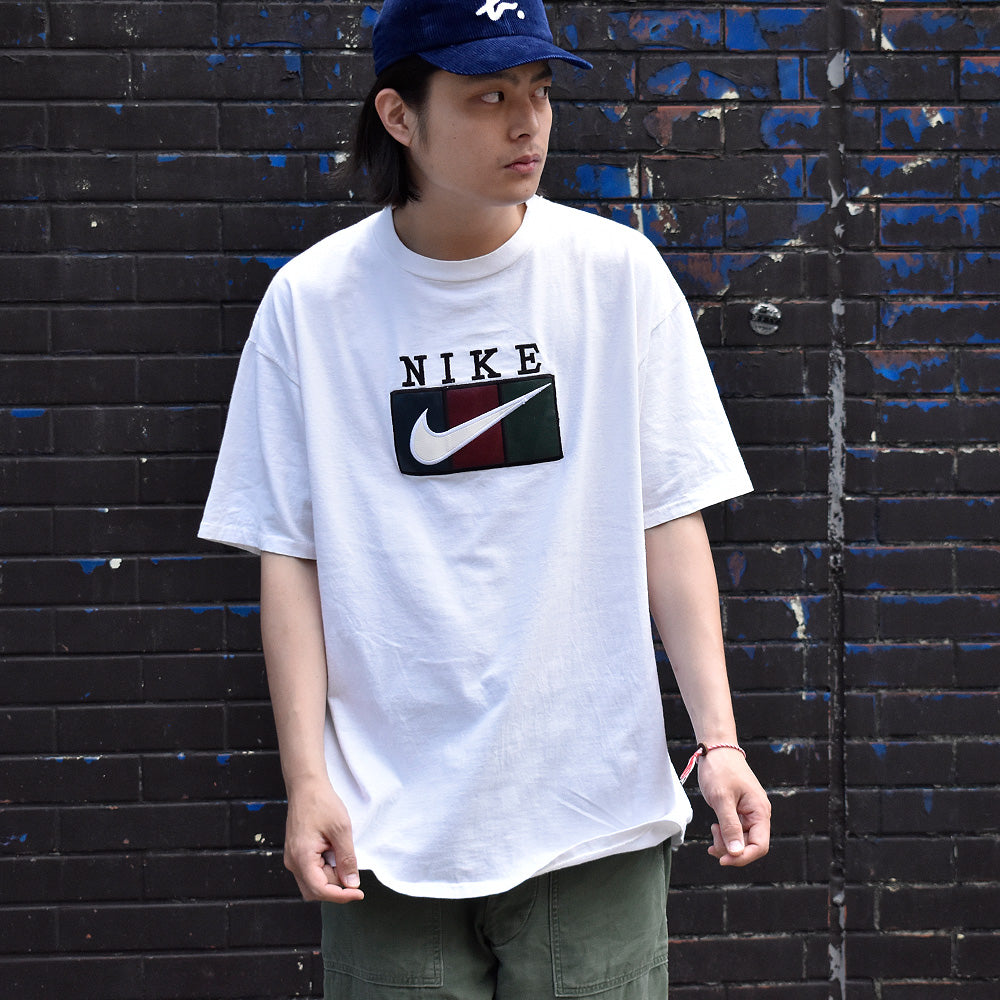 90's ブートレグ NIKE レザーパッチ ロゴ Tシャツ 240623H