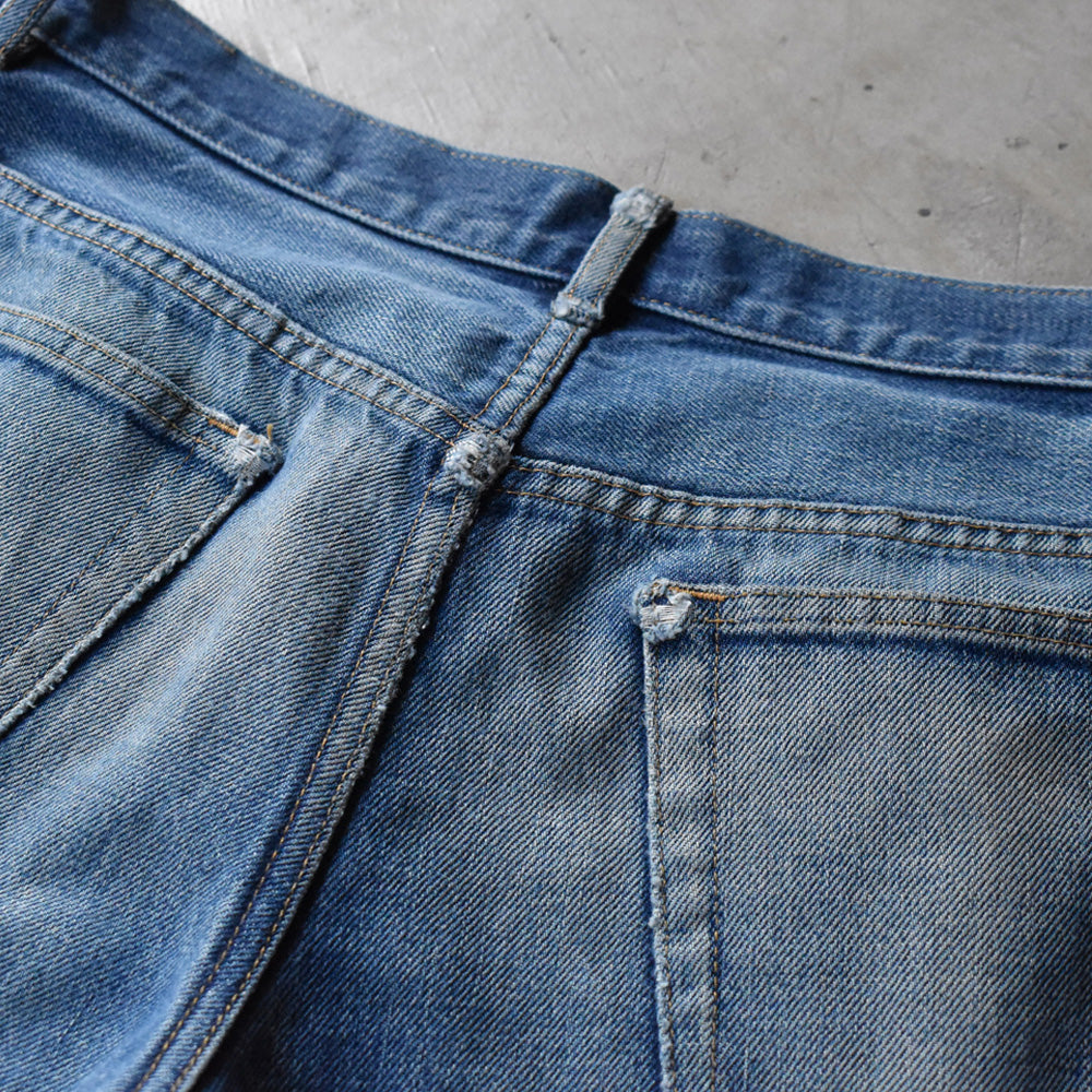 A.P.C. NEW STANDARD ダメージ！ヒゲ！ハチノス！ ストレート デニムパンツ 240906