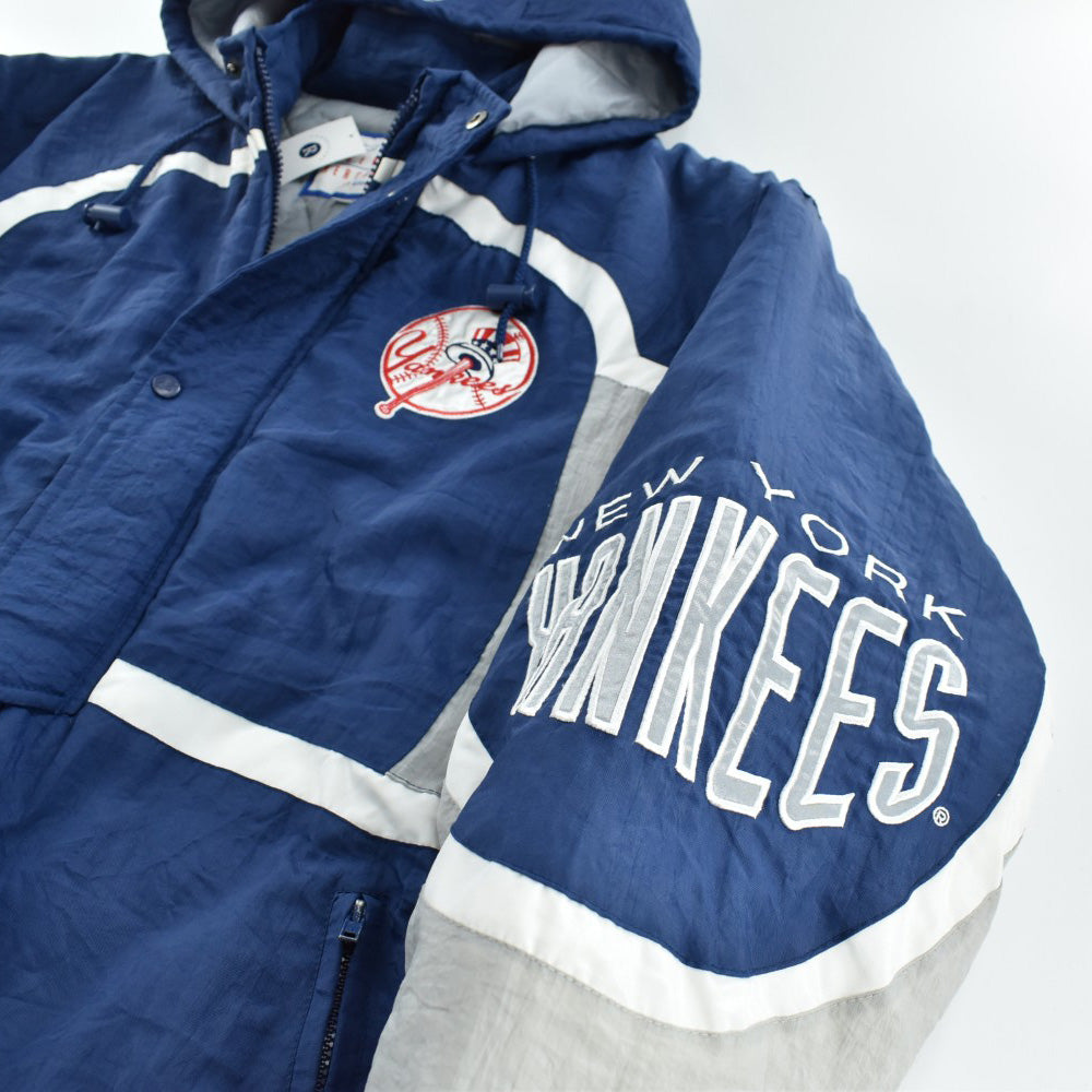 90’s Logo Athletic MLB "New York Yankees" 中綿 ナイロンジャケット フード付き 261023H