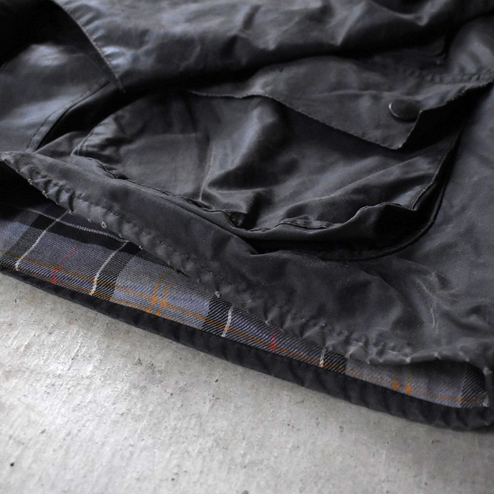 Barbour “Beaufort” オイルドコットン ジャケット 251107H