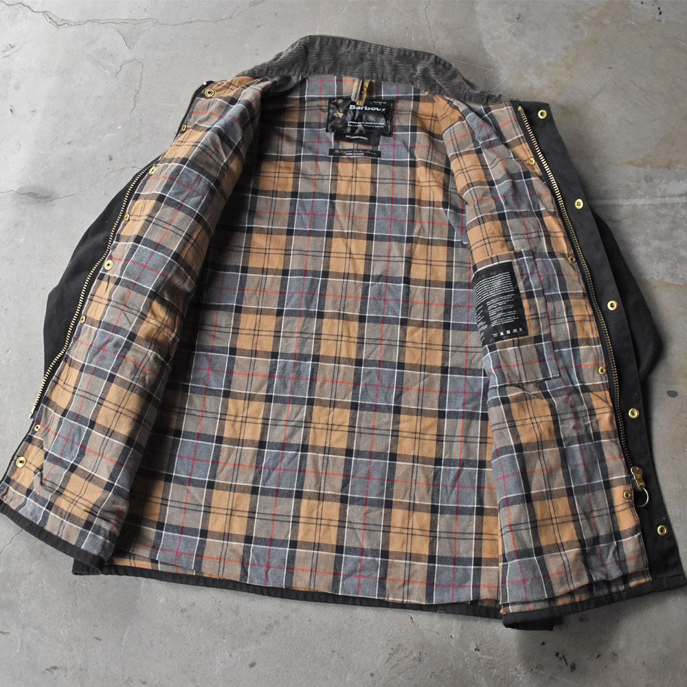 Barbour “INTERNATIONAL” オイルドコットン ジャケット イングランド製  251028H