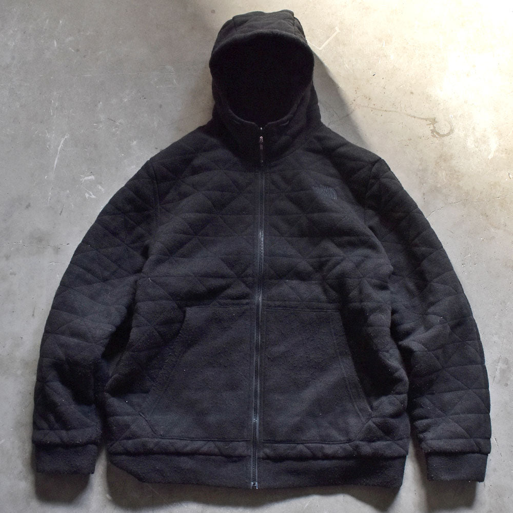 The North Face 中綿入り リバーシブルジャケット  231220