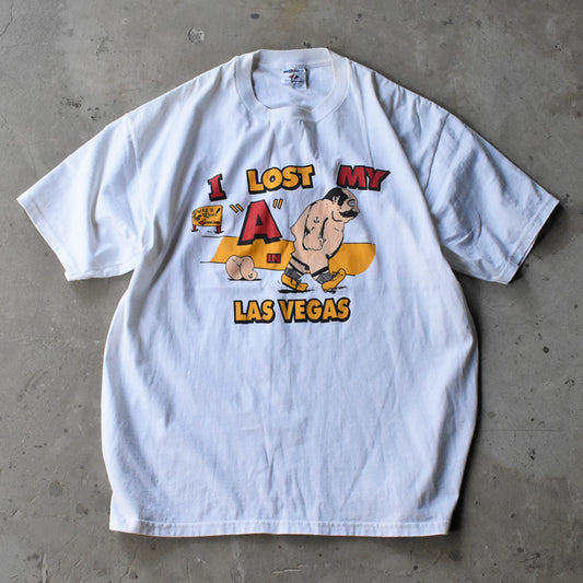 “I LOST MY A IN LAS VEGAS” メッセージ Tシャツ 240813