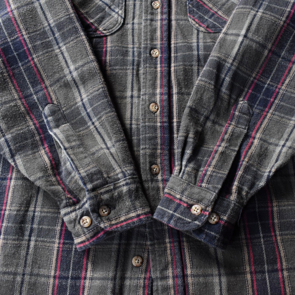 Carhartt ヘビー フランネルシャツ 251107H