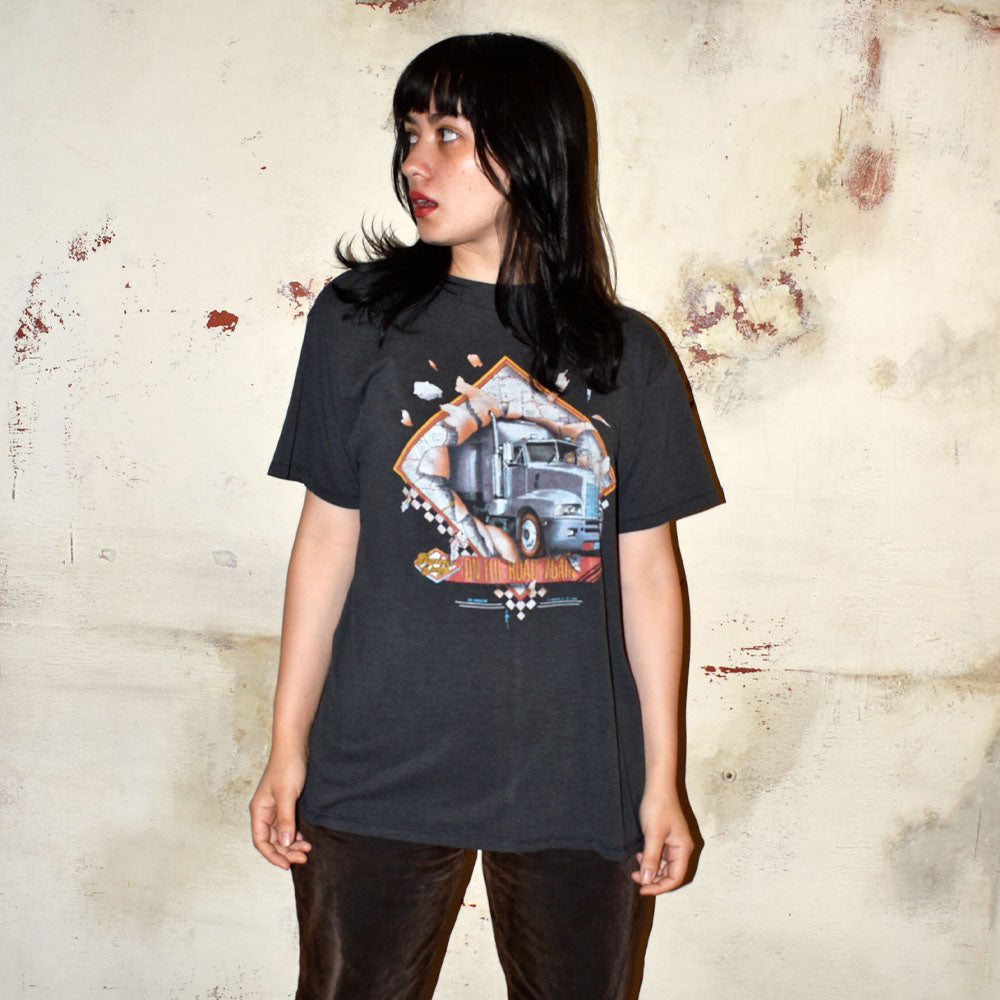 80’s 3D EMBLEM “ON THE ROAD AGAIN” トラッカー バイク Tシャツ250912H