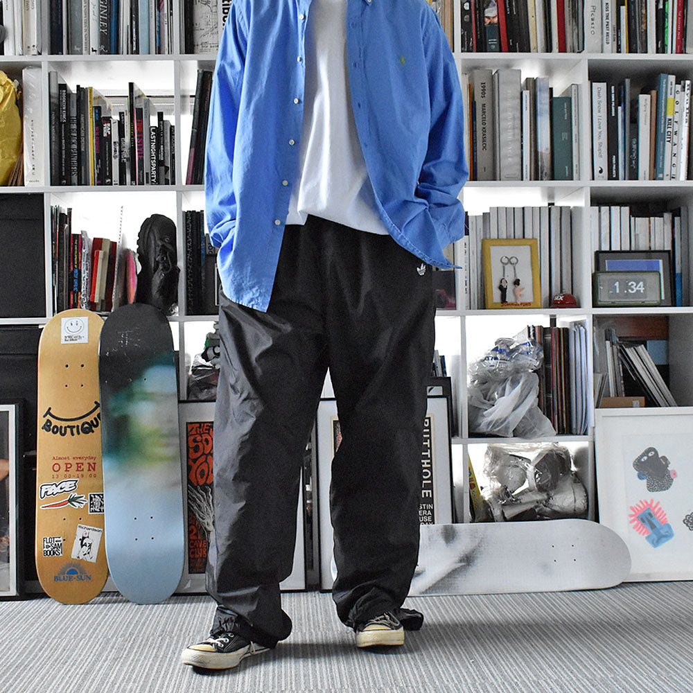 90’s adidas 裏地付き ナイロン トラックパンツ 240705