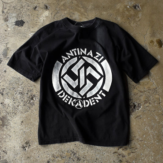 90's DEKADENT “Antinazi“ Tシャツ 240807HYY