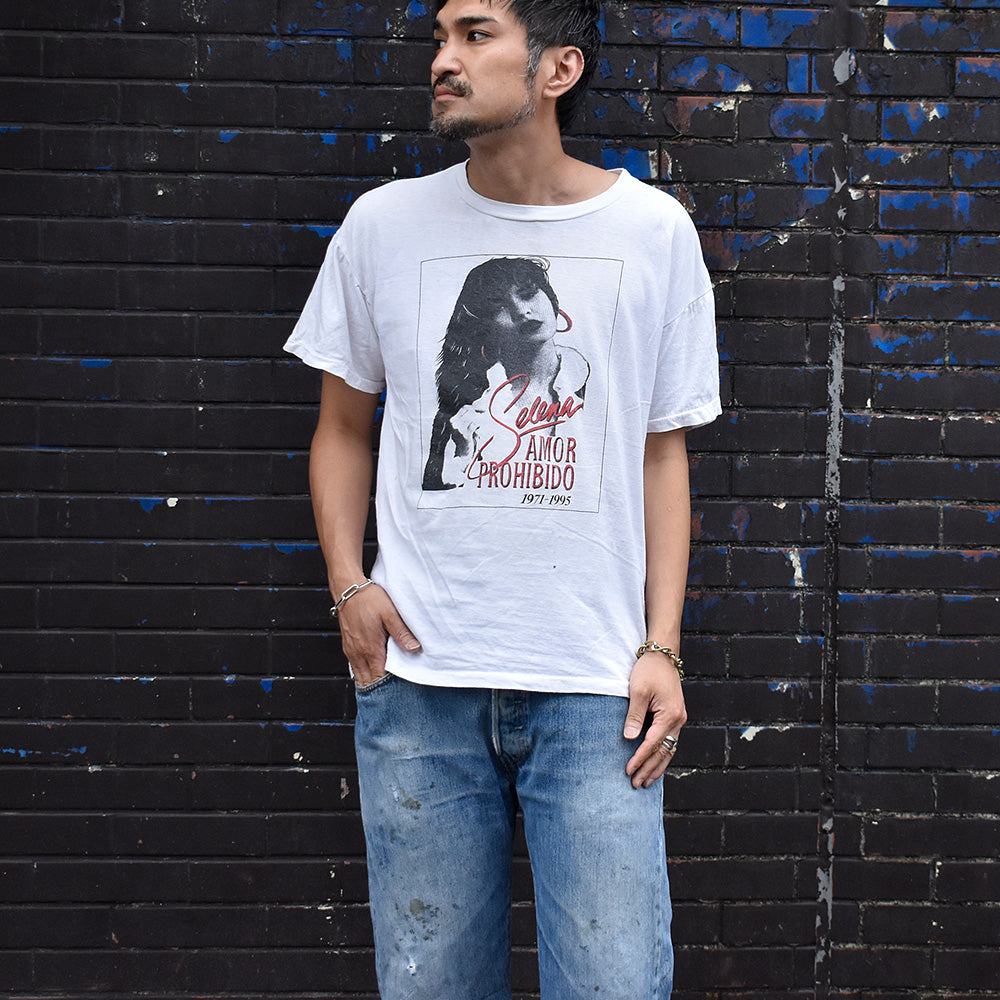 90’s Selena “Amor Prohibido“  memorial シンガー Tシャツ 250721H
