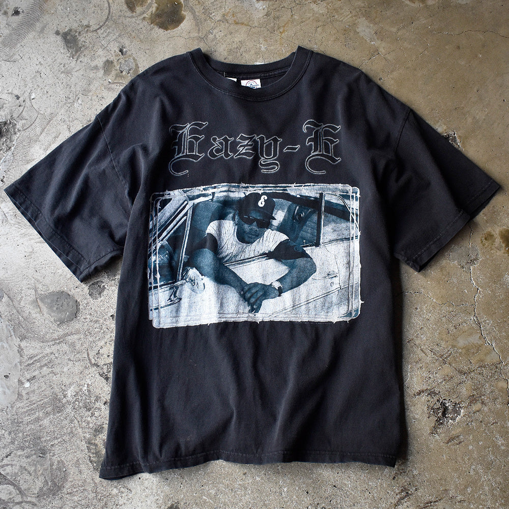 イージー・E Rollin' In My 64 フォト バックラメプリント ラップTシャツ 2000年 DELTA XL 古着