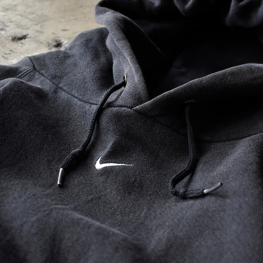 90's NIKE “center small swoosh“ ブラック! パーカー 250606H