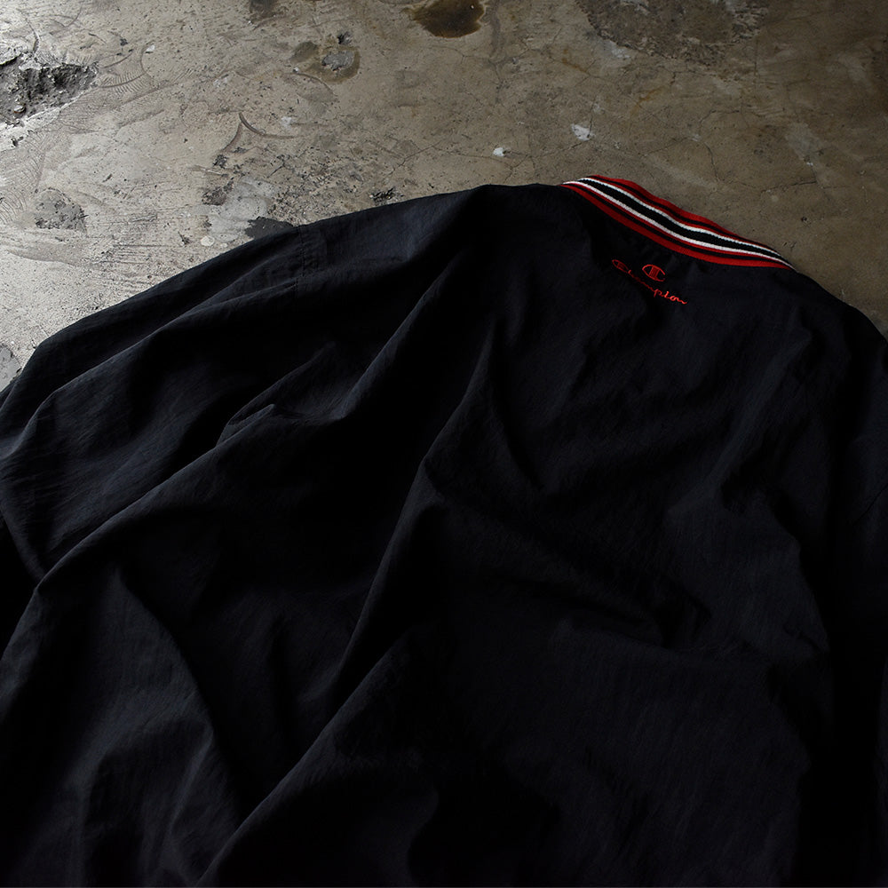 90's～ Champion NBA “Chicago Bulls” プルオーバー  ナイロンジャケット 231001H