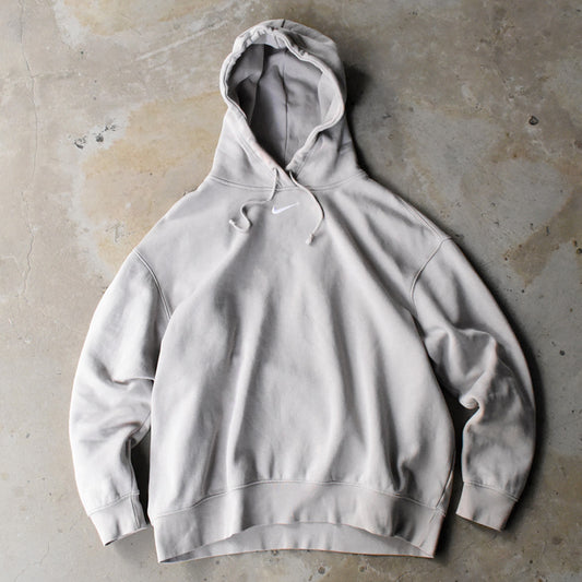 NIKE センタースウッシュ パーカー 250516