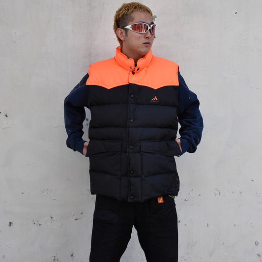 adidas 2トーン ダウンベスト 241202