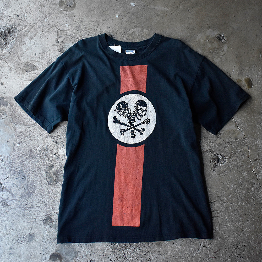 マッドヴェイン 双頭スカル 赤の縦バー グラフィック Tシャツ 2000年代初頭 ギルダン L 古着