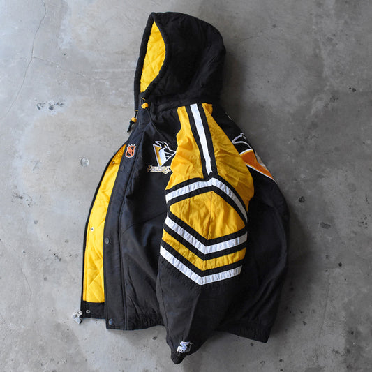 STARTER “NHL Pittsburgh Penguins” 中綿入り ナイロンジャケット 250122