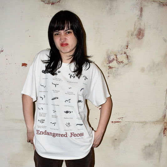 90’s  “Endangered Feces” ジョーク Tシャツ 250912H