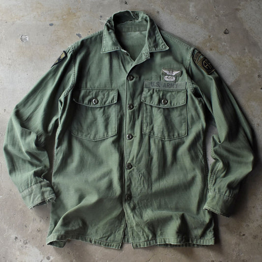 60’s U.S.ARMY 雰囲気◎ ワッペン付き ミリタリー ユーティリティシャツ 240707