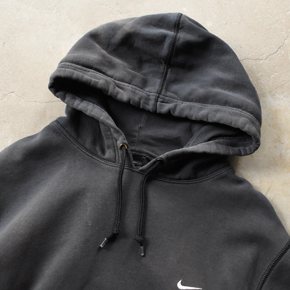 NIKE ロゴ パーカー 250609