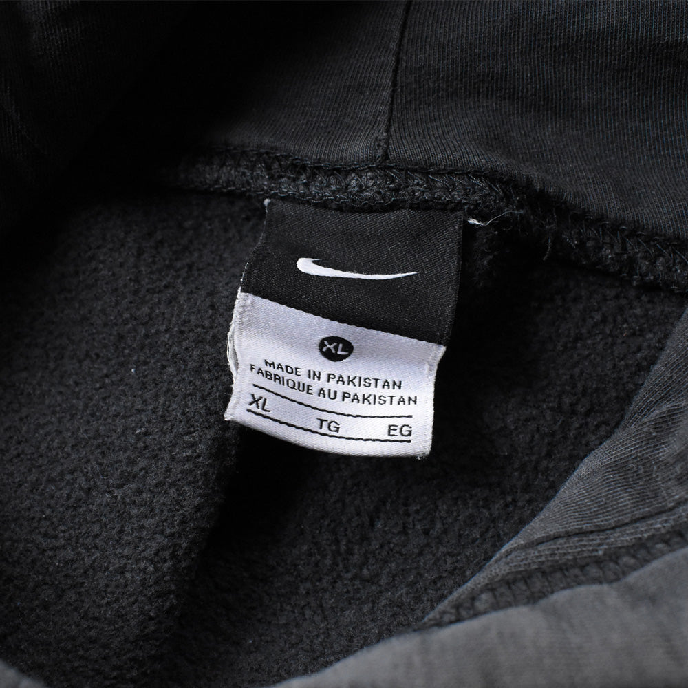 NIKE ロゴ パーカー 250609