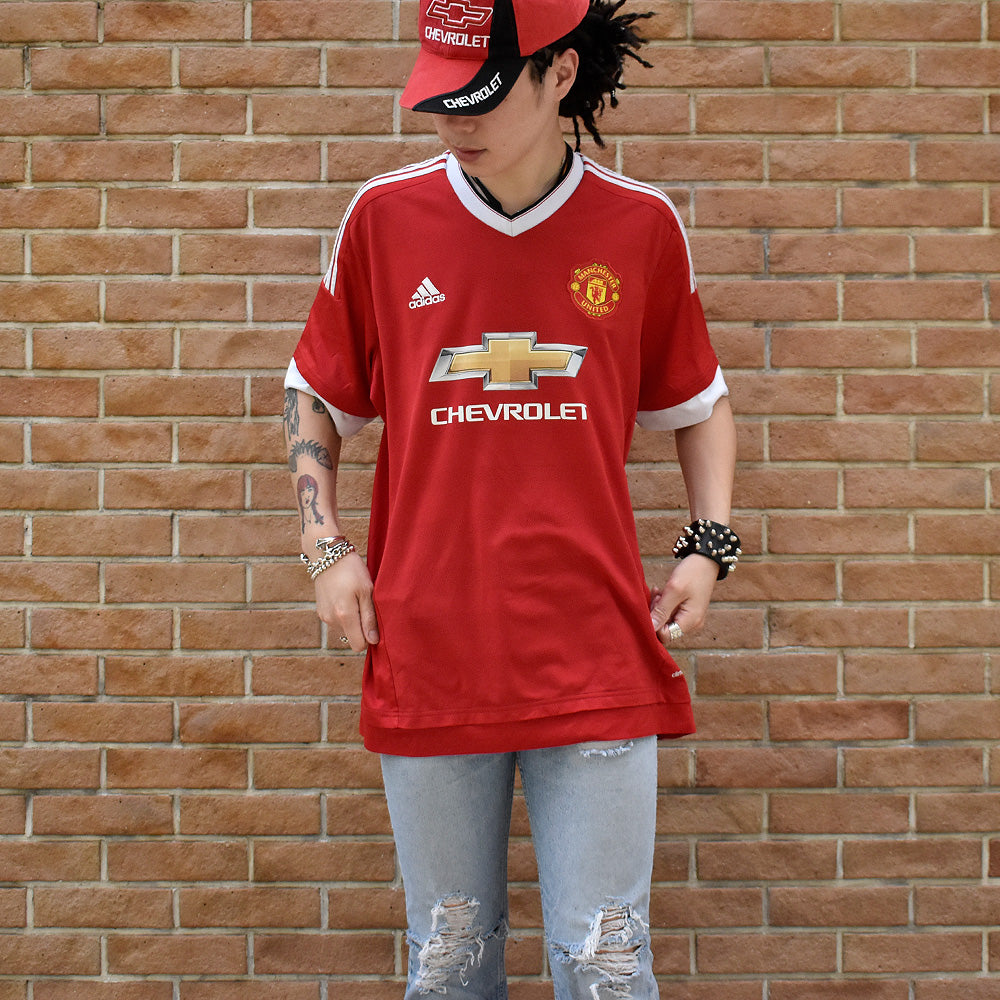 adidas “Manchester United“ フットボールシャツ 240716H