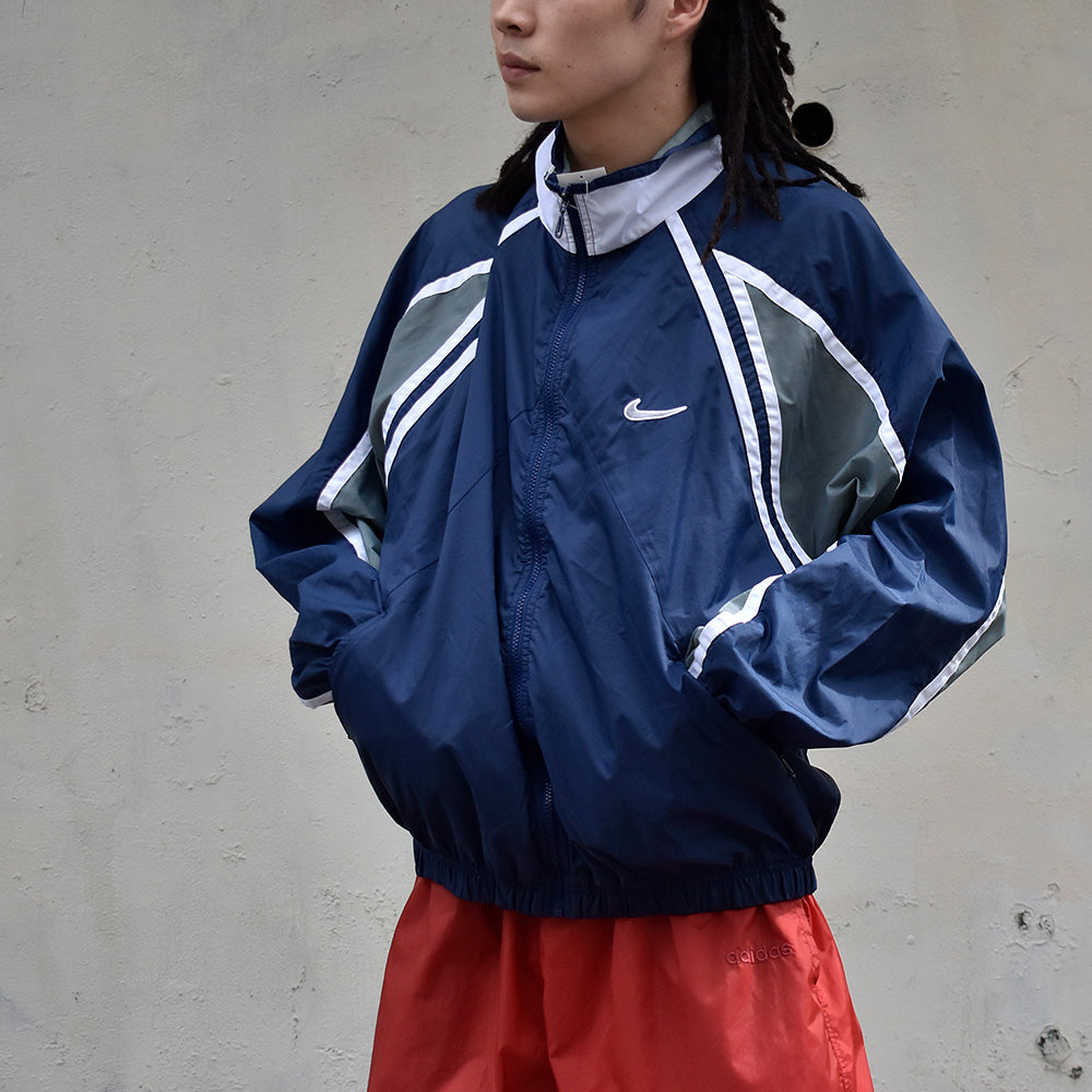 90's NIKE swoosh！ ナイロンジャケット 231003H