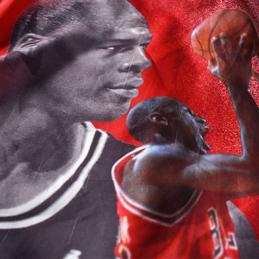 90's Chalk Line “NBA Chicago Bulls” マイケル・ジョーダン！ ナイロンジャケット 231213H