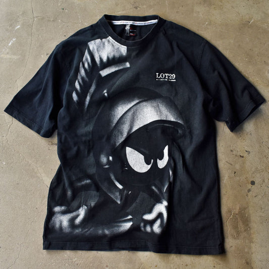 Looney Tunes ”Marvin the Martian” 大判プリント！ 海外アニメ キャラ Tシャツ 230820H