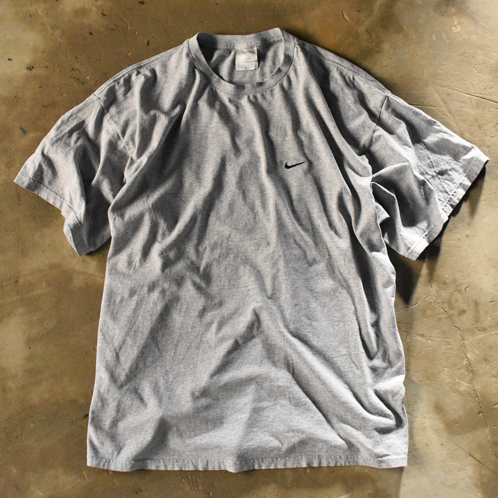 Y2K NIKE ロゴ Tシャツ 240330