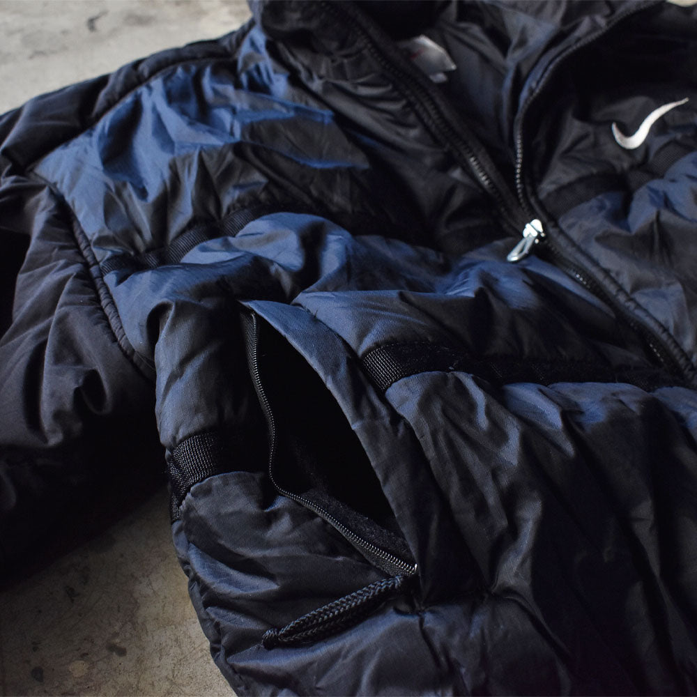 90’s NIKE 中綿入り ナイロンジャケット 240127