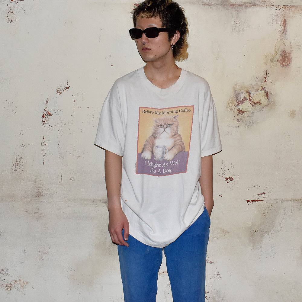 90's “Before My Morning Coffee, I Might As Well Be a Dog“ Cat Tシャツ 240516H