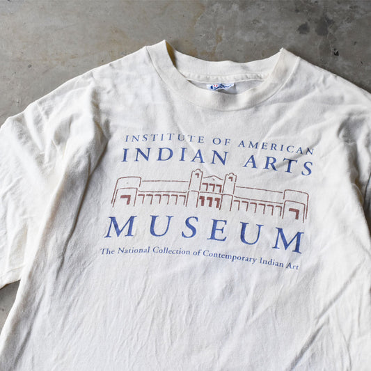 90’s “Institute of American Indian Arts Museum” アート Tシャツ 250926H