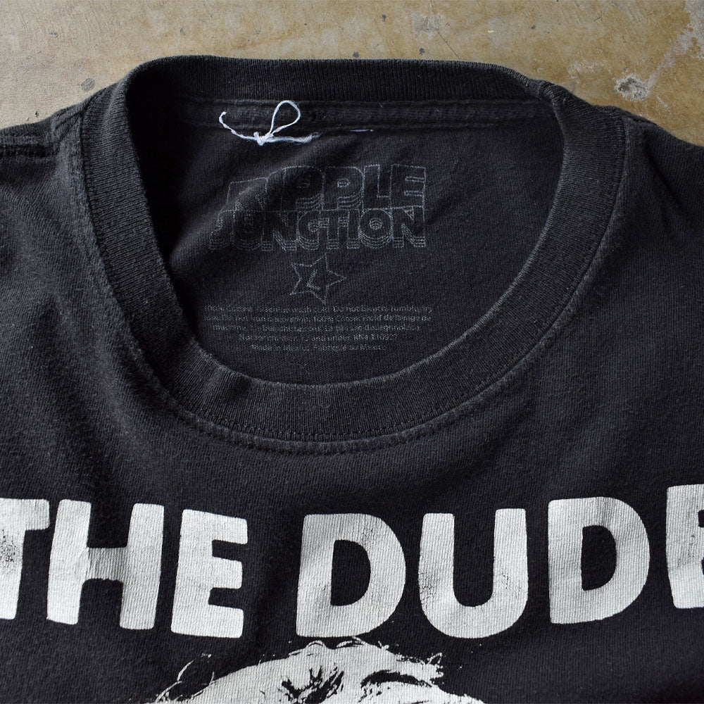 Y2K The Big Lebowski “THE DUDE ABIDES” ムービー Tシャツ 230929