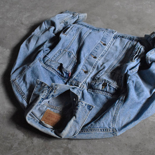 Y2K Levi's 70507-0389 "RELAXED TRUCKER" デニムジャケット USA製 241127