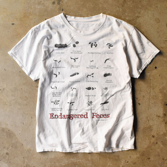 90’s  “Endangered Feces” ジョーク Tシャツ 250912H