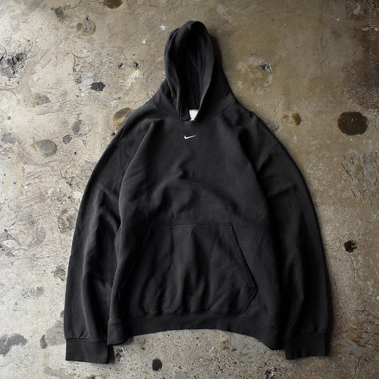Y2K NIKE “center small swoosh“ ブラック！ パーカー 250809H