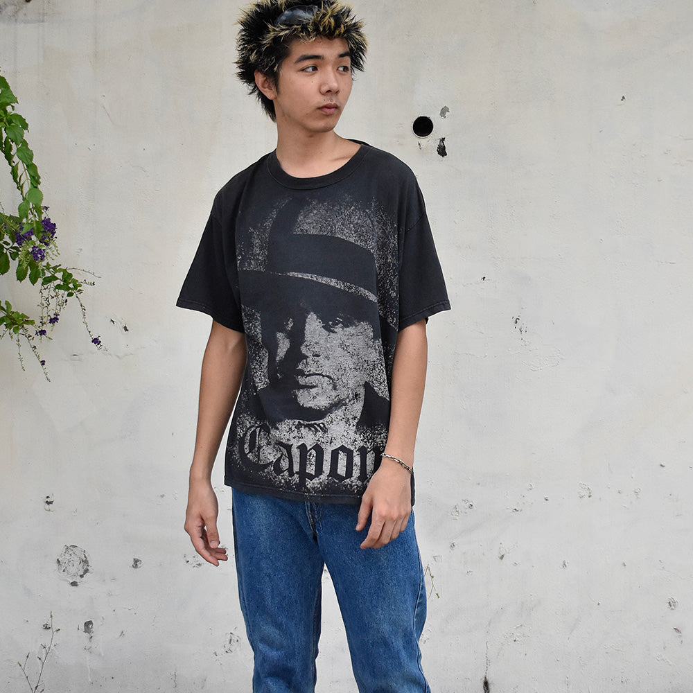 Y2K FASHION VICTIM “Al Capone” オーバープリント ギャングスター Tシャツ 250827H