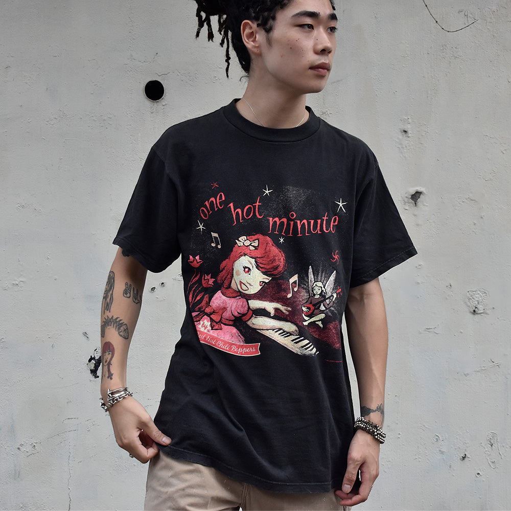 90's　Red Hot Chili Peppers/レッド・ホット・チリ・ペッパーズ　"One Hot Minute" World Tour Tee　230904HN99