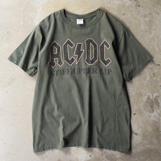 Y2K AC/DC “STIFF UPPER LIP” ロック Tシャツ 250725