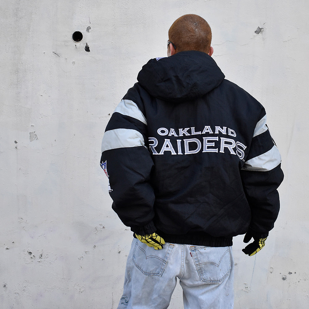 90's PRO LINE “Oakland Raiders” 中綿入り ナイロンジャケット 241226H