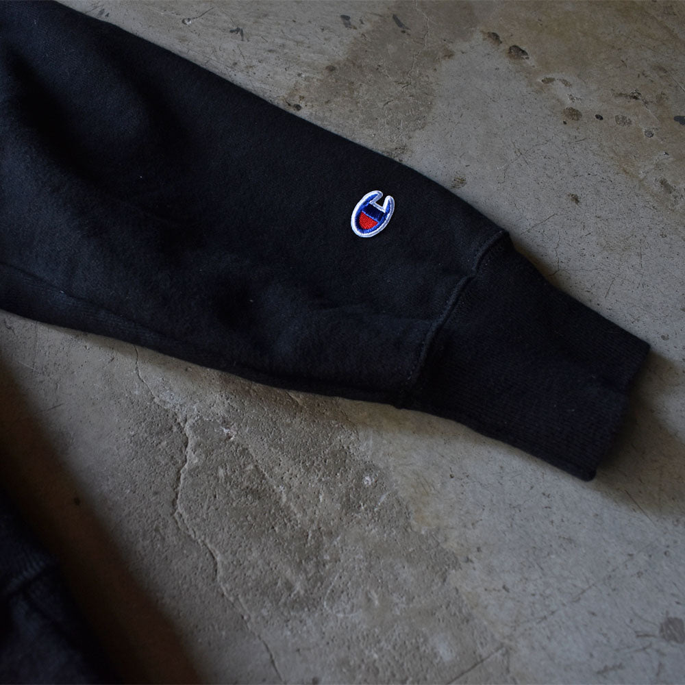 Champion “CANYON HILLS WORSHIP” RWスウェット 231013