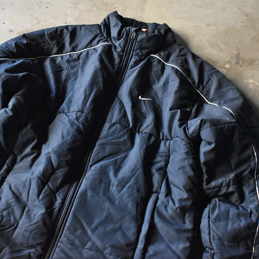 NIKE 中綿入り ジャケット 240213